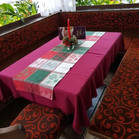 Haus Berger ゲストハウス *